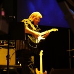 Craig Chapman on electric guitar